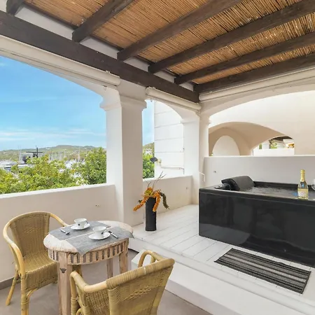 度假居 Dimora L'approdo 圣特雷莎加卢拉